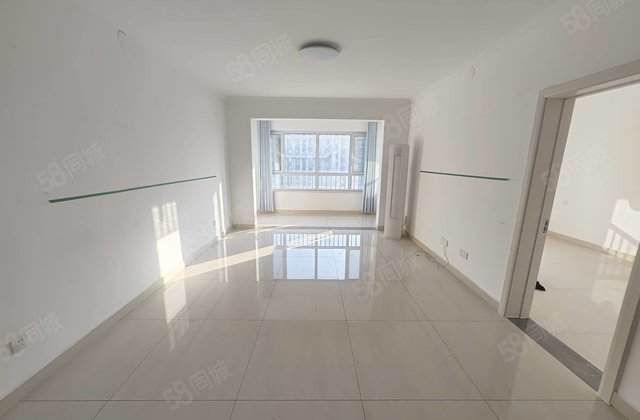 开发区人车分流一梯两户三室 客厅朝阳带车储 南北通透采光佳