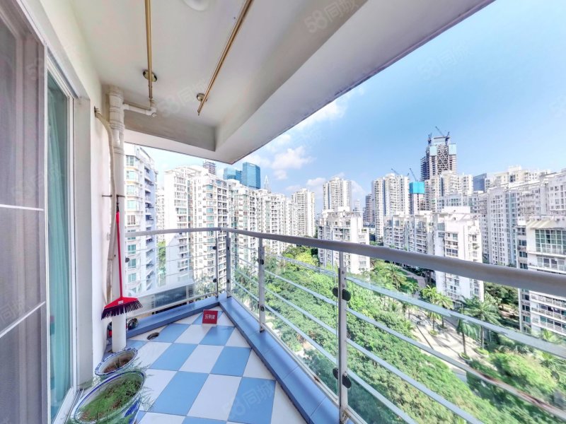 蔚蓝海岸二期3室2厅13000万