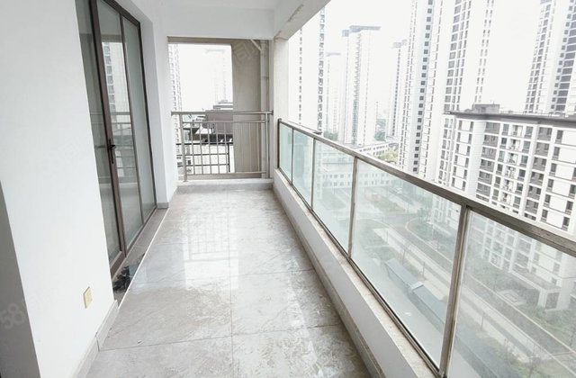 新房未住婚房必选！江山印带车位三室两卫！建设路小學 东昌中学