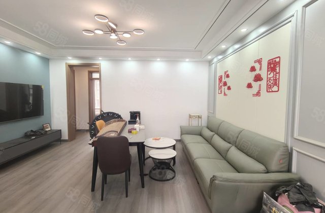 急售 新出婚房 水晶城  精装三室 好楼层 送家具家电免大税