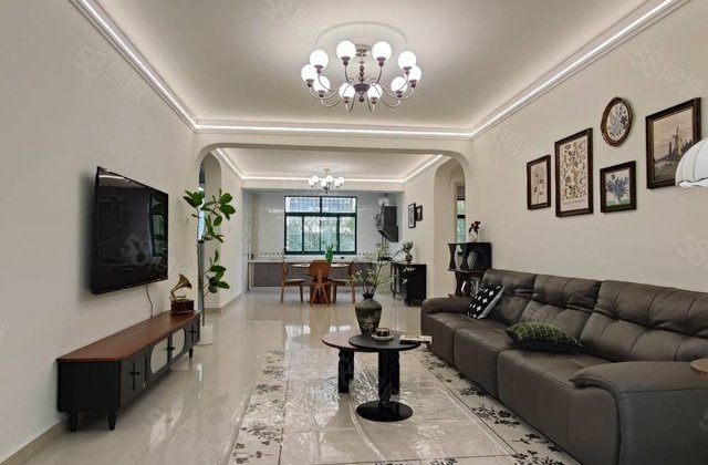 滨河花园  地暖房  三叶草户型双阳台