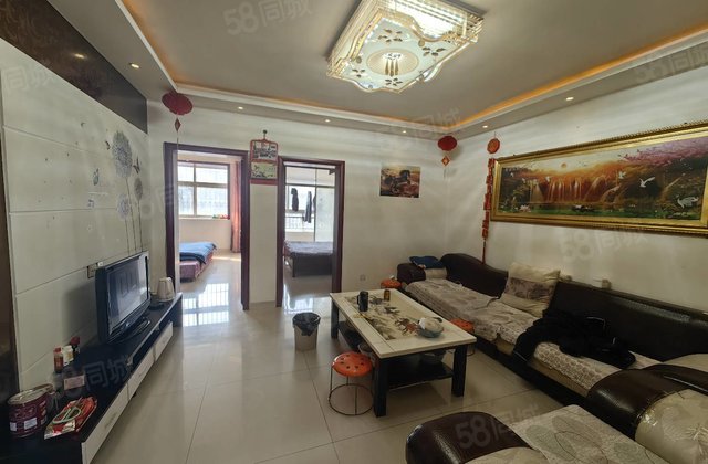 水岸新城 三室 94平 仅售 40多万 首付低 送储藏室