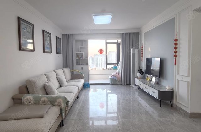 俯瞰徒骇河河景房，非顶精装三室带阳光露台，全天采光，南北通透