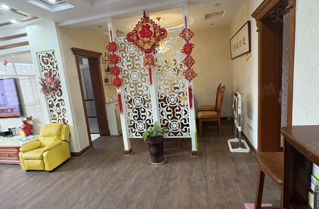 带车费单价6000多，150多平