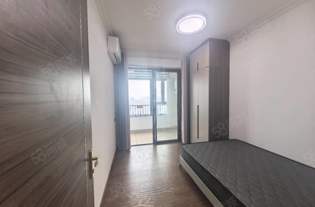 抢！抢！实验  旁 国岳府精装三室 中间楼层免大税