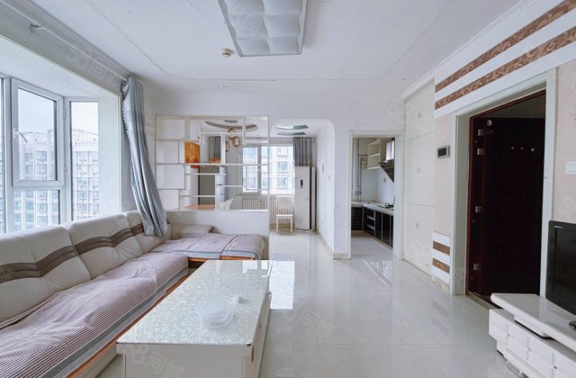 急售 香江附近  温馨小三室 商品房 电梯好楼层领包入住