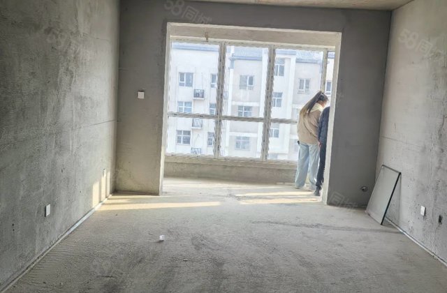 水木清华园3室2厅130㎡57万二手房图片