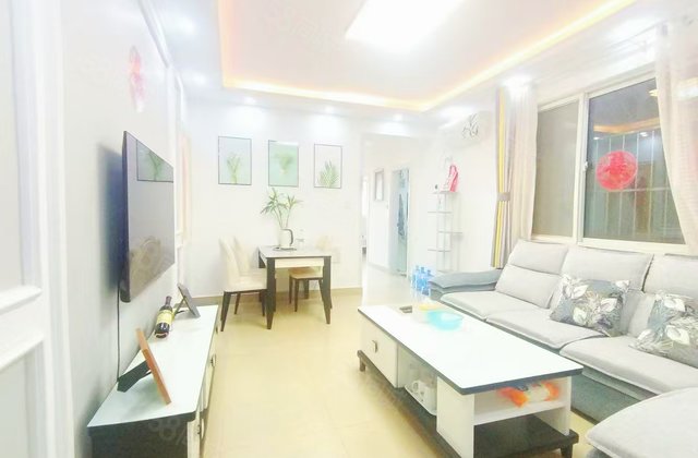 急售湖边 望湖花园 文轩实验 精装电梯 带家具家电 领包入住