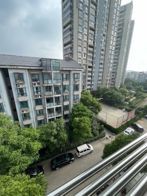 伟梦清水湾精装上下两层复式楼160平103万