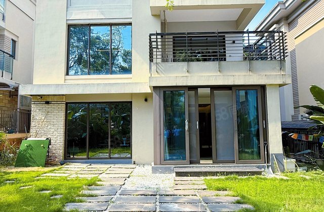 天鹅湖北苑4室2厅160.7㎡288万二手房图片