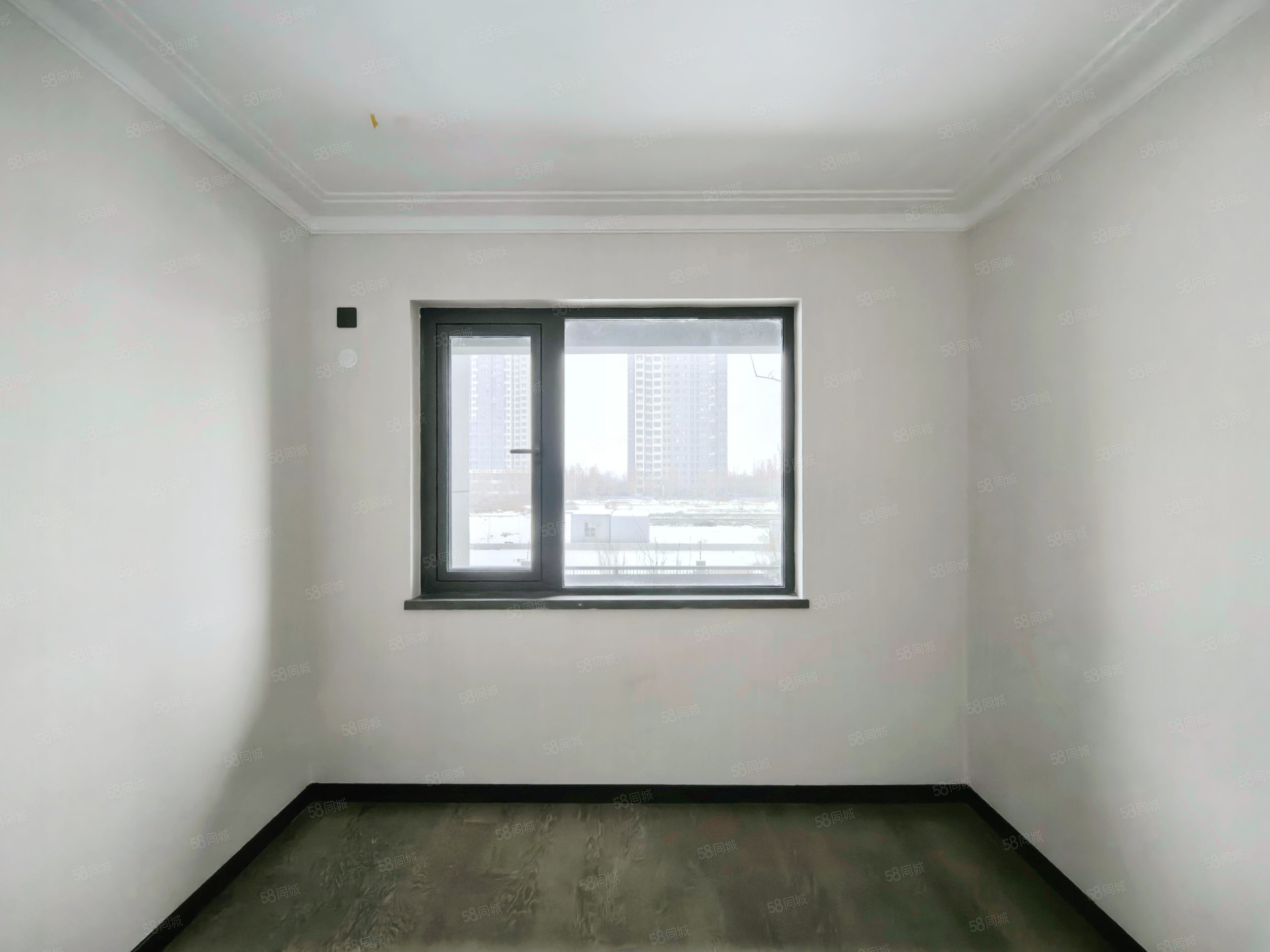 万科理想拾光3室2厅2卫121㎡南129万