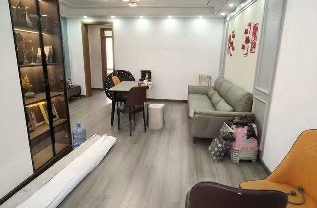 急售 星光水晶城 免大税38平产权车库 储 精装婚房 拎包住