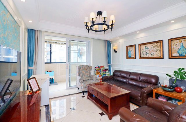 绿地国际花都天香苑4室3厅183.25㎡288万二手房图片