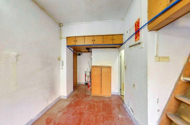 东川路小区1室1厅43.19㎡165万二手房图片