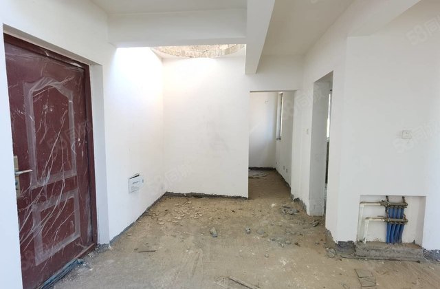 莘县城北 明天甘泉附近 顶加阁复式楼 五室两卫 电梯房