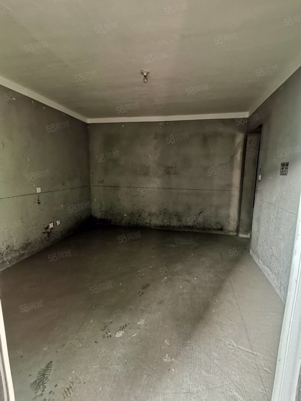 状元府3室2厅1卫109.04㎡南北76万