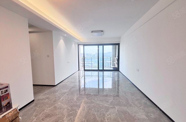 保利天汇3室2厅110.78㎡130万二手房图片