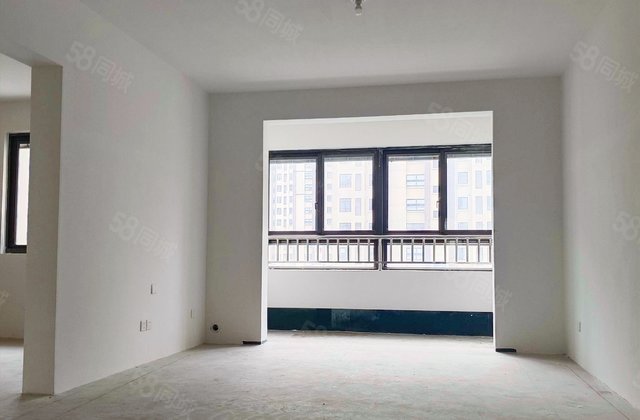 新乘北苑四期4室2厅146㎡85万二手房图片