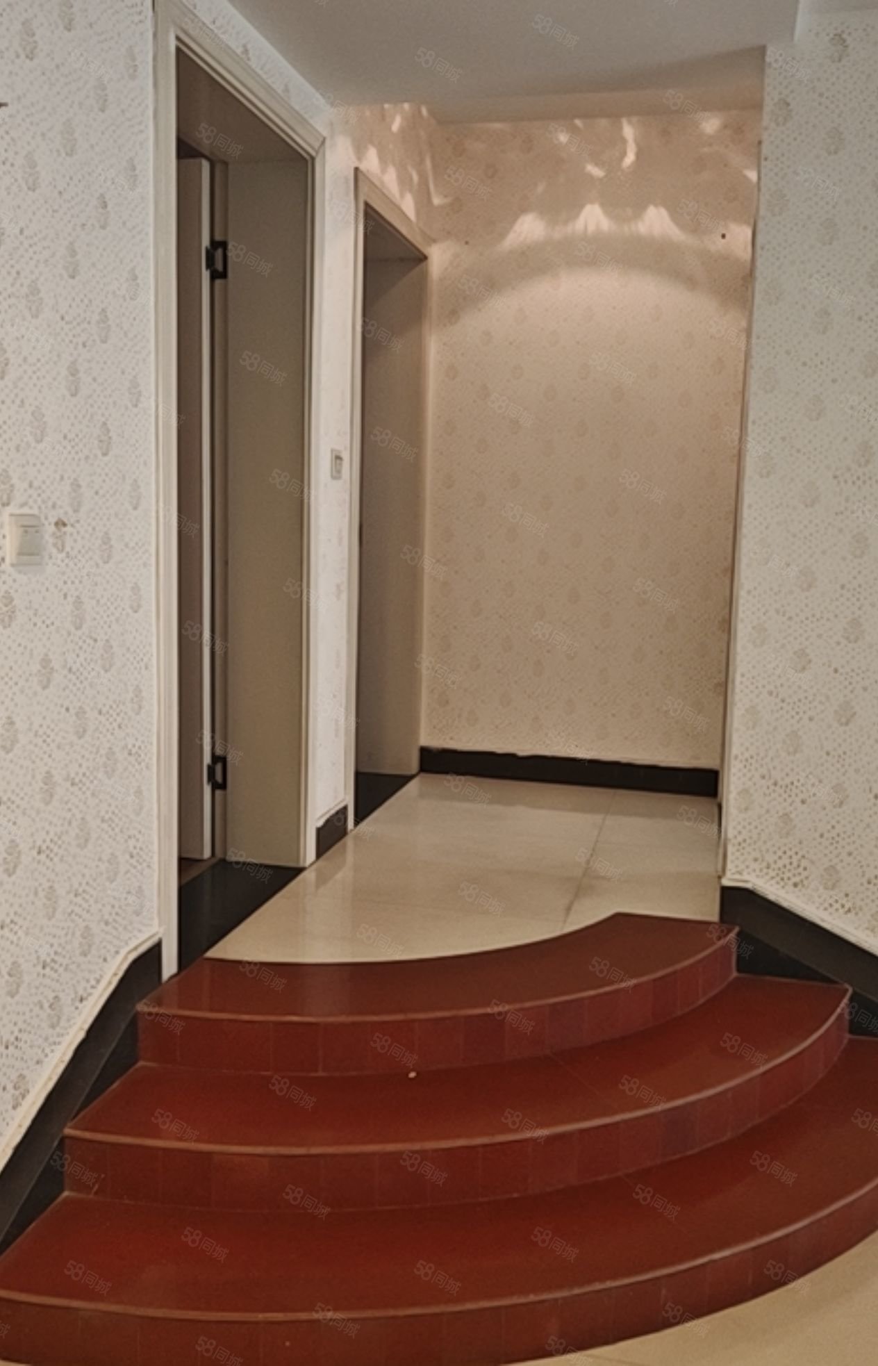 瑞宁花园3室2厅2卫123.9㎡东南60万