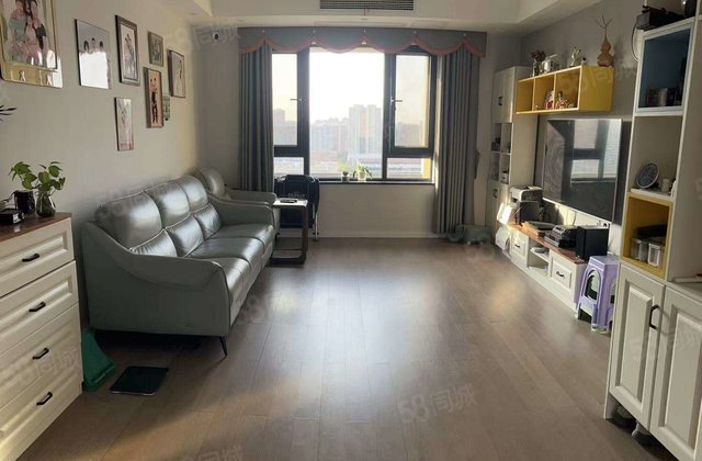 急出 百合新城小高层，三叶草 带车位 储  东昌东校 二实验