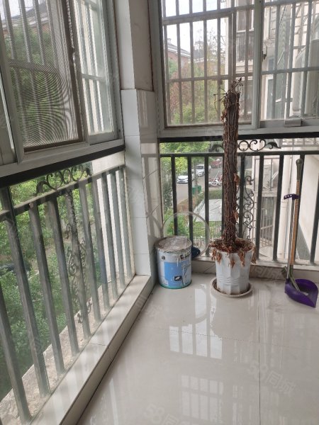 皖西中学对面上城国际多层三楼,,南北通透,上城国际-六安58同城