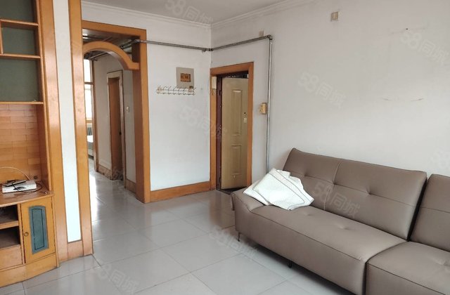 市医院北邻 水城中学南邻 畜产小区停车非常方便送储藏室