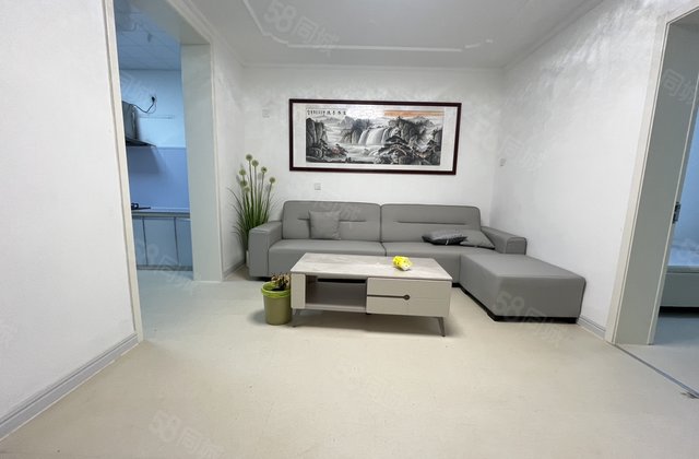 市中心一楼带院 精装修 乐园实验 周边配套齐全