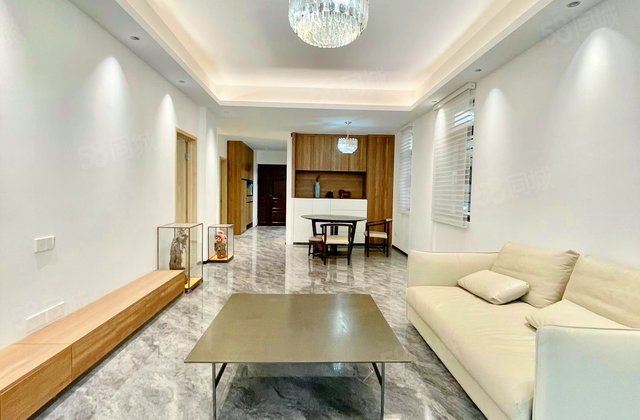 招商臻园4室2厅228.32㎡830万二手房图片