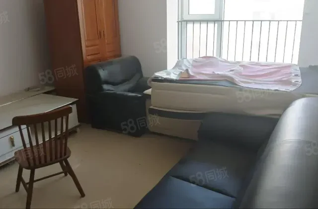 次新小区 老文轩 东关国际西区 精装 带车位 带储藏室 边户