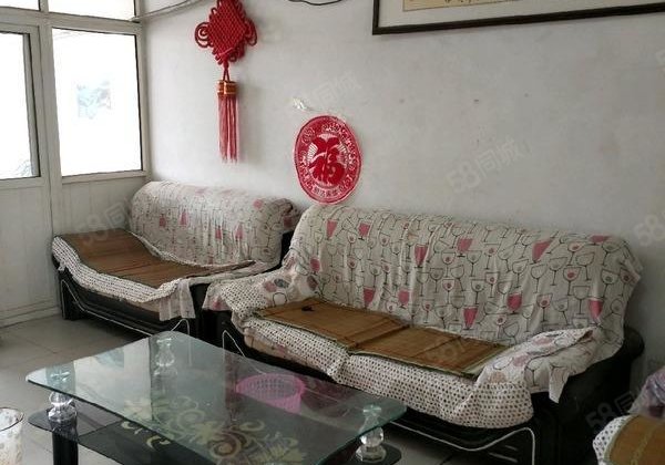 东昌中学 兴华路   中巨房产 三室一厅 停车超方便