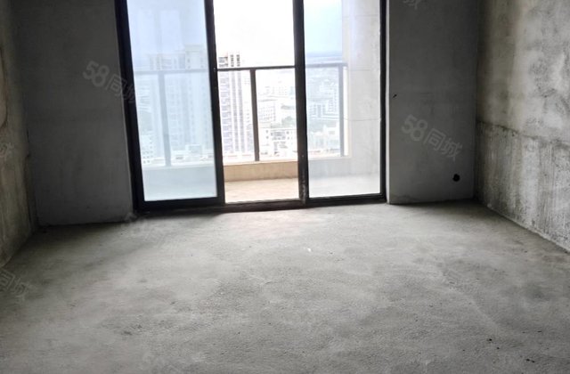 中泰大公馆3室2厅129㎡40万二手房图片