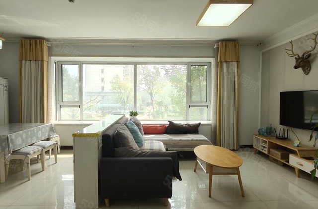 东边户，精装三室双卫采光好，南北通透，全天采光