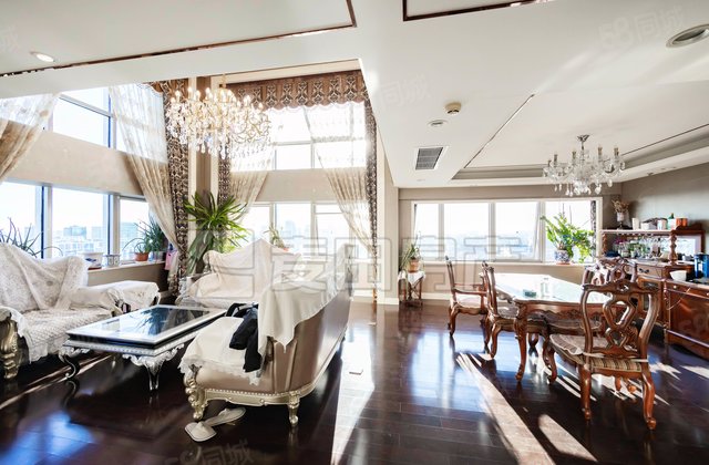 林肯公园C区5室2厅155㎡680万二手房图片