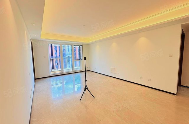 华润紫云府4室2厅134.86㎡128万二手房图片