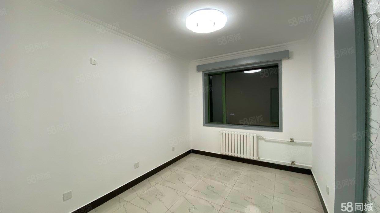 鵬潤家園3室1廳2衛(wèi)104.37㎡西南856萬