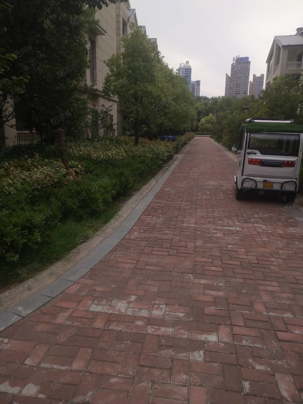 【10图】出售东外滩附近御园叠拼一二层别墅送负一层带院子,御园-漯河