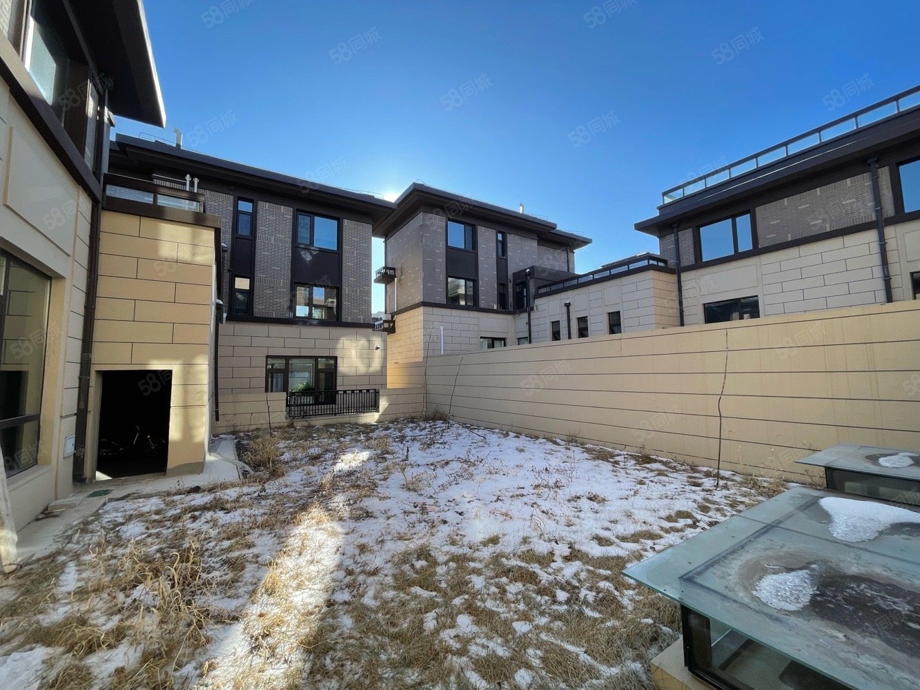 苏州印象(别墅)5室2厅5卫252㎡南北320万