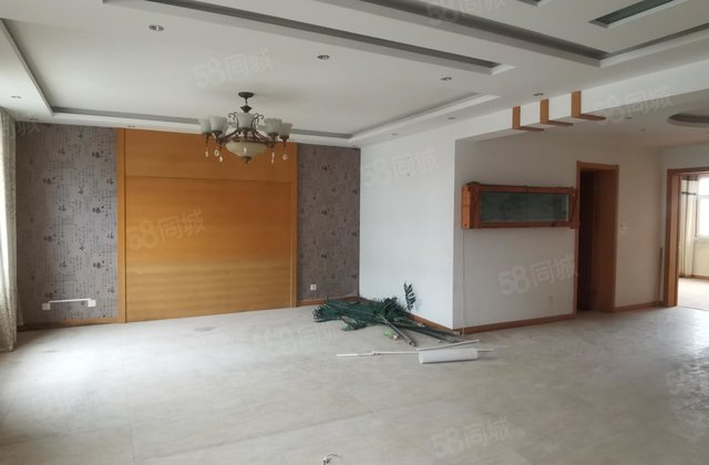 山水文园 合适 电梯144平233万 带车库 2储 有钥匙