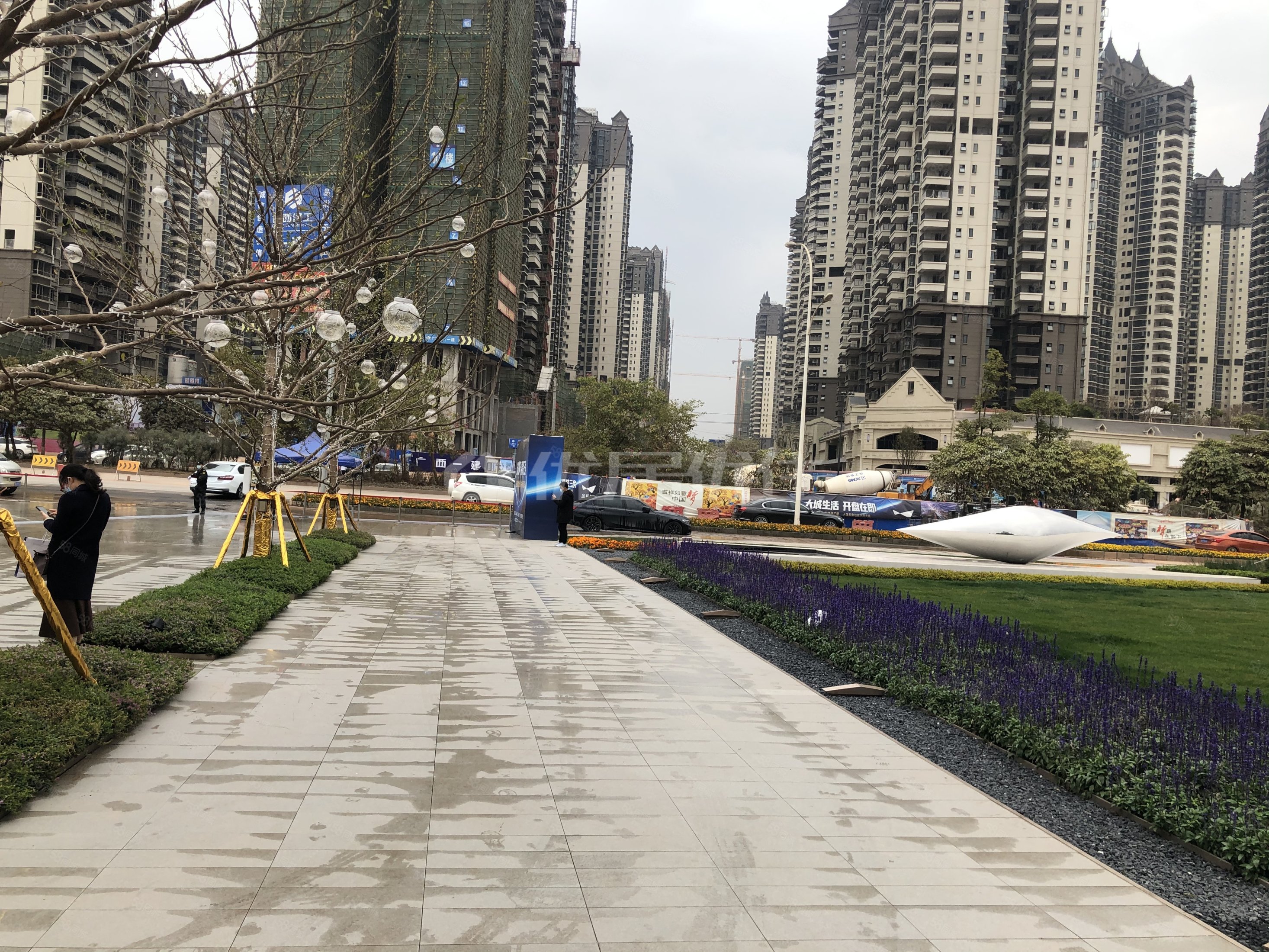 位居五象 中轴 临近地铁 项目有三大 环绕,金科城-南宁58同城