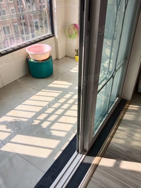 【10图】御东 电梯3房双卫 老证,恒润御东学府-淮安58同城