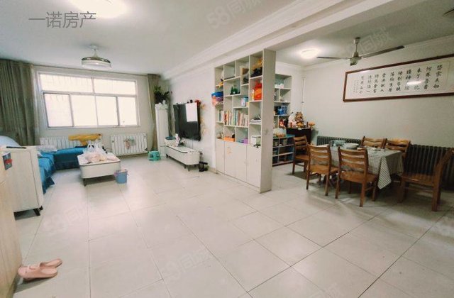 急售  ，电梯洋房三楼，120平80多万