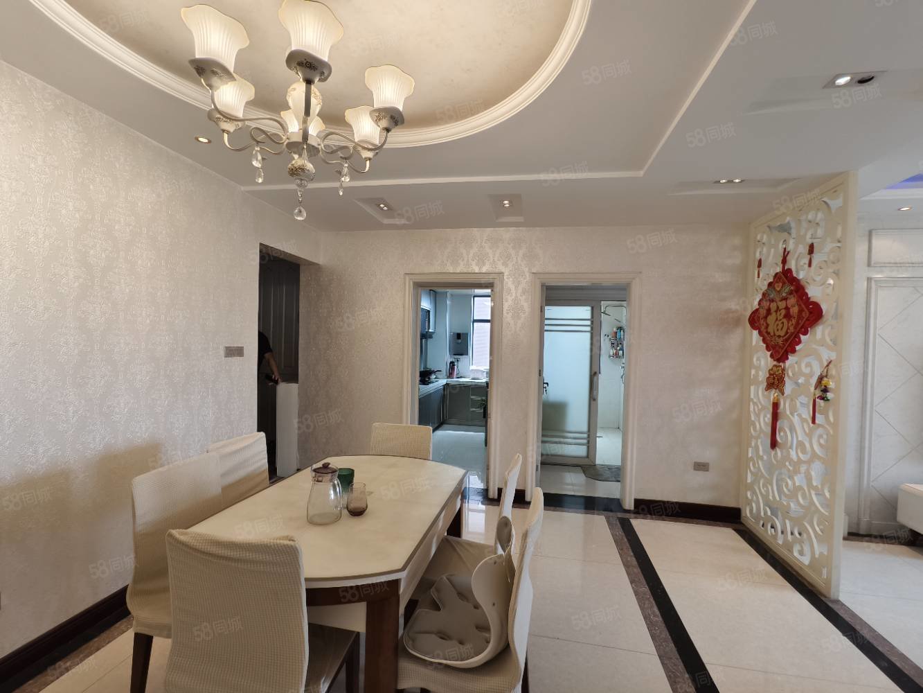 维多利亚3室2厅2卫135㎡南北92万