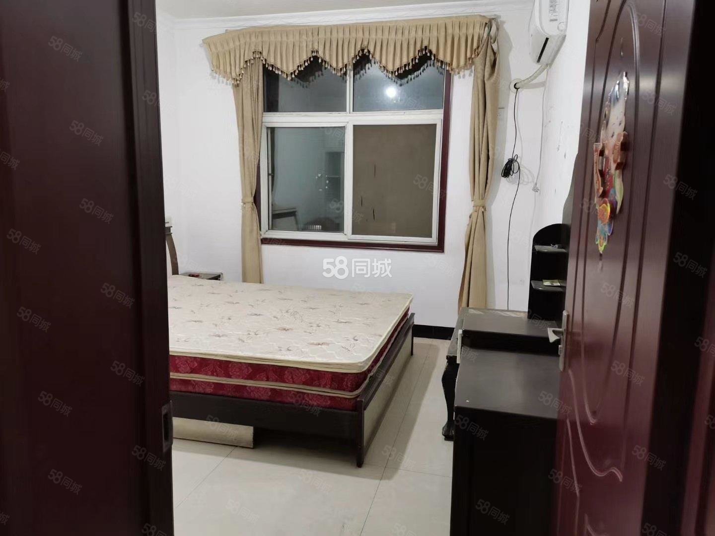 天赐良苑2室2厅1卫92.72㎡南46万