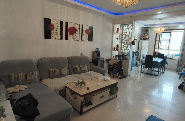 阳光实验 金柱月亮湾(B区) 带车位商品房 刚需小三居