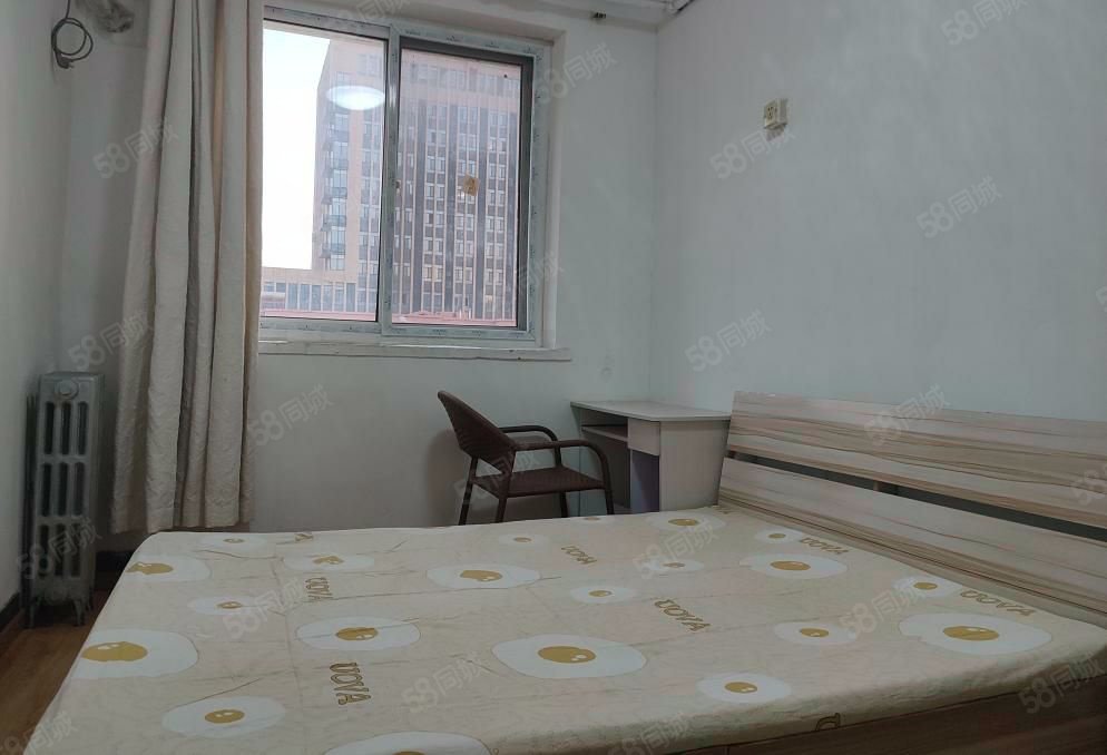 蘋(píng)果園四區(qū)3室1廳1衛(wèi)58.54㎡南249萬(wàn)