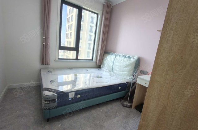 百合新城锦兰园 高楼层视野好 有电梯 医疗配套成熟 小三房