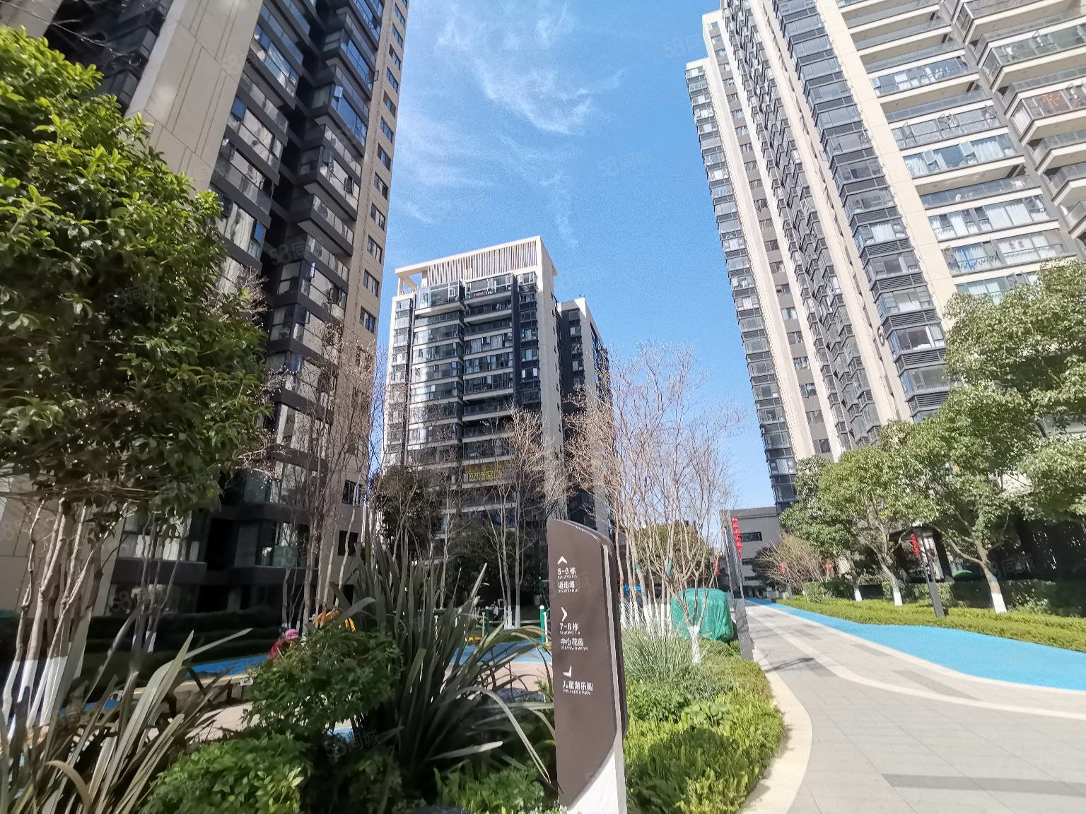 润城五区全新精装好3房带全套家具家电便宜急卖