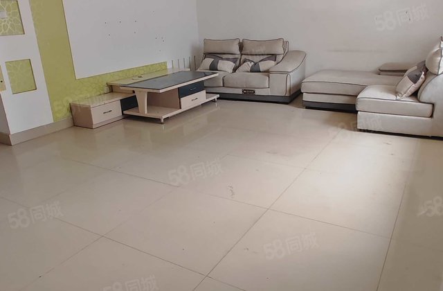 月亮湾(C区)3室2厅2卫好楼层高性价比一梯两户型带地下室