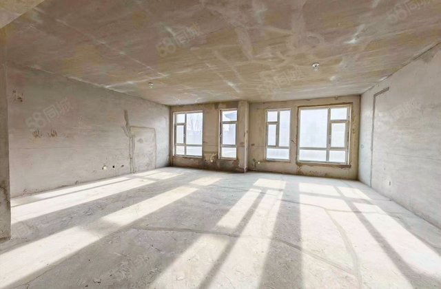 恒大御水庄园4室2厅194.48㎡80万二手房图片