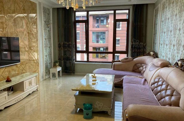 英伦蓝爵2室1厅115㎡86万二手房图片